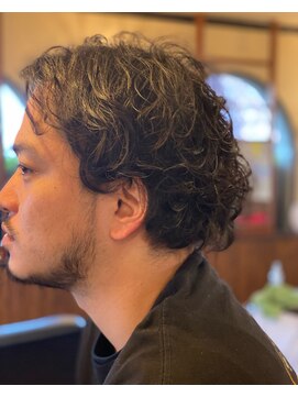 つばめ美容室 メンズパーマ