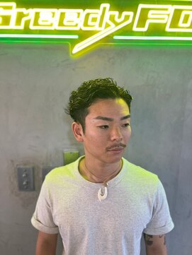 グリーディーフォックス 代々木(Greedy FOX) アップバング/ツーブロックマッシュ/束感/波巻き[シェービング]