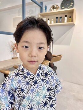 ラソニシカサイ(Lazo nishikasai) センターパートキッズ