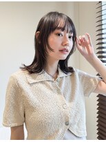 ユイル(Uil)&nbsp;小顔前髪顔周りレイヤー×グレージュカラー デザインカラー