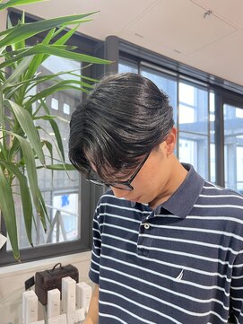 アウラ(AURA) カルマパーマニュアンスフェザーパーマ