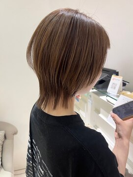 バブ バイネオリーブ(Bab by neolive) ショートウルフ/くびレイヤー/ベージュ/ミルクティー/ウルフ