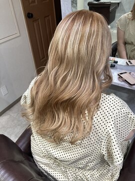 グラッジ 池袋(GLADGE) ミルクティーベージュ