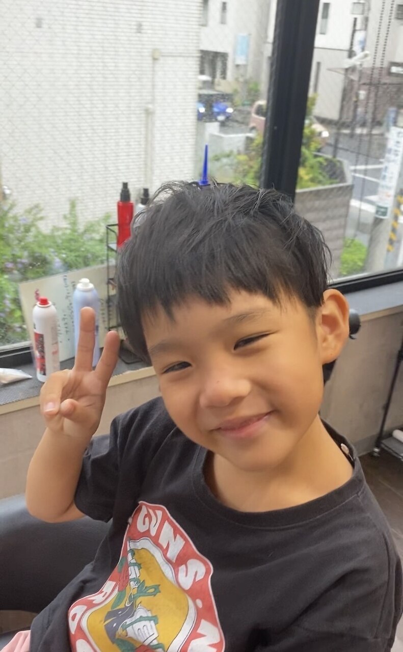 【メンズ小学生限定】メンズ小学生カット\2000 シャンプー＋500円