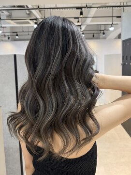 メリー オオサカ(Merly Osaka) contrast balayage