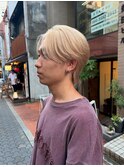ホワイトベージュ×センターパート