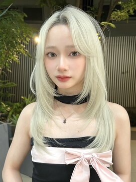 ベル 表参道Terrace(Belle) レイヤーカット×オリーブグリーン×表参道×渋谷×ハイトーン