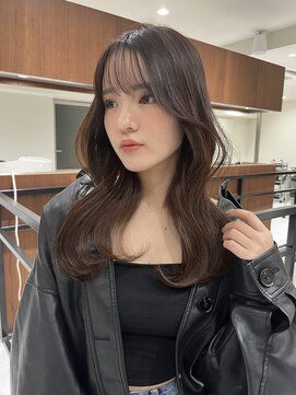 ニカ(NIKA) 顔周りくびれヘア