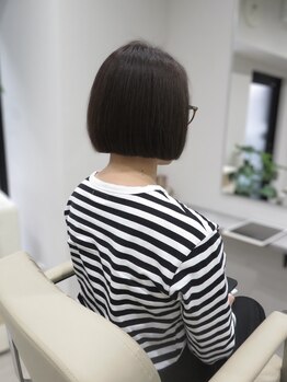 ルネ(Rune)の写真/【薬院駅徒歩8分/平尾駅徒歩9分】ダメージを抑えながら明るめのナチュラルテイストのグレイカラー