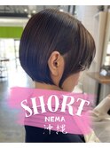 ショートボブ