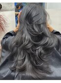 夏の軽やか重めバタフライレイヤー/クールグレージュ/レイヤー
