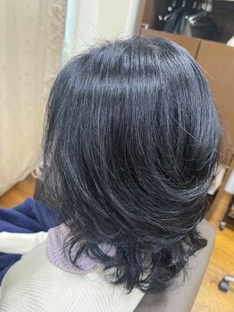 ジャンジー(Janji)の写真/オーガニックの恵みでダメージレスに！思わず触れたくなる艶カラー。