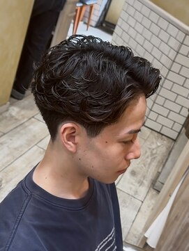 グルーマーズトウキョウ(GROOMER/S TOKYO) men's/メンズ/リバースセンターパート/ニュアンスパーマ/神保町