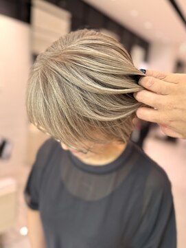 ステア ケース(stair case) 【白髪70%以上の方向け】白髪ぼかしライトベージュ