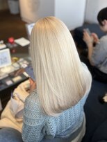 ダブル アンダーバー サロン(W_SALON)&nbsp;【W_SALON 河原町】ホワイトベージュ/透明感カラー