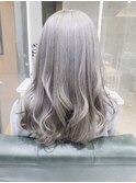 ホワイトアッシュグレージュグラデーションカラー　セミロング