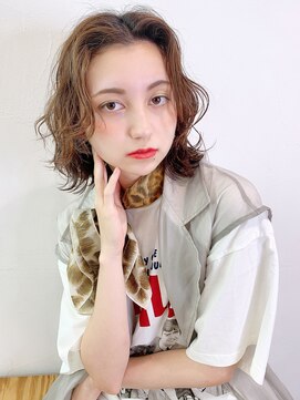 アイティー バイ アルバム 中野店(IT by ALBUM) ウルフパーマ風スタイリング_グレージュカラーボブウルフ_9075