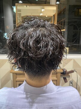 リボーン ビューティー リゾート 松戸店(re-born Beauty Resort) ウルフアッシュブラックベリーショートカルマパーマ
