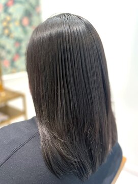 リケア 岸和田店(RECARE) ストレートヘアを綺麗に見せてくれる◎地毛風ダークグレー