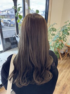 エ フュチュール(et Futur) オリーブベージュ