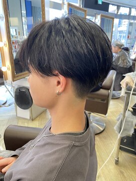 コワファースト 大分(COIFF1RST) 就活ブラック/刈り上げマッシュ