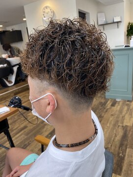 テーラヘアー 葛西店(TELA HAIR) サイドパートアップバング×スパイラルパーマ【TELA葛西】