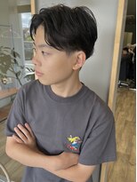 ザメンバイリオス(THE MEN. BY LIOS)&nbsp;センターパートスタイル