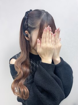 アールエーサロンモノクロ 秋葉原(RA SALON モノクロ) 編み上げハーフツイン