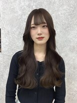 ラビス(Lovis) 黒髪カタログ/ボブルフ/ネビージュ/小顔に見せるヘア/ワンレン