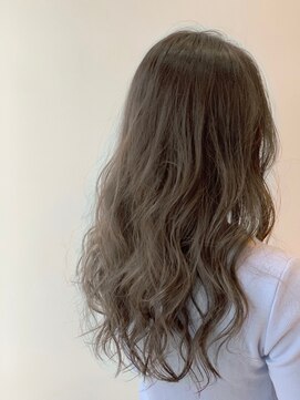ジーナ 新宿(Zina) ミルクティーベージュ