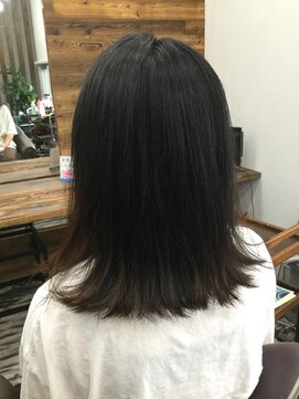 ヘアサロン スタイリスタ(hair salon stylista) 外ハネスタイル