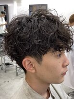 キングオブヘアバイノイズアンドフィフス 京都駅前店(KING of hair by NOISM&fifth)&nbsp;ツイストスパイラルパーマセンターパートツーブロック刈り上げ