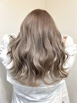 リリー シブヤ(Lilly shibuya)&nbsp;【Lilly渋谷】#グレージュ#波ウェーブ巻き#学割U24#韓国