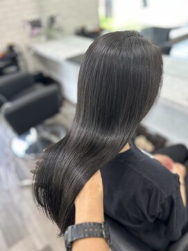 アトレ(attrait) ダークグレージュカラー