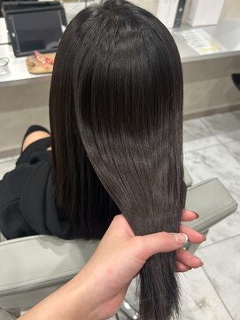 キング(K!ng) 縮毛矯正髪質改善ハイライトレイヤーカット楠葉美容室エクステ