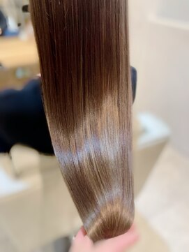 ローレルバイアイリス(Rourel by ailis) 酸熱トリートメント/酸性ストレート/髪質改善/池袋/池袋駅