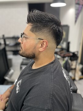 ダックス(DACHS) スキンフェード