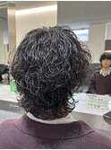 後ろから見てもカッコいいサーフカールパーマ
