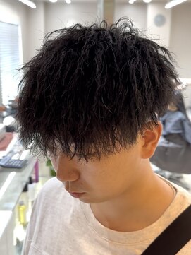 ブルニール 中崎町(BLEUNIR) ツイストスパイラル/スパイラルパーマ