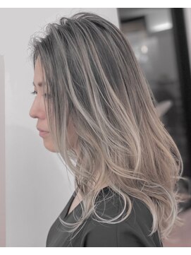 メビウス(Mebius) カットカラーバレイヤージュ