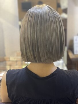 アックスピュア(axe pure) 似合わせカット×ダブルカラーで作るオシャレ色