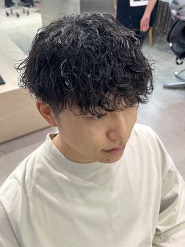 レタッチ バイ フィフス 天神大名(RETOUCH by fifth) 波巻きスパイラルパーマツイストパーママッシュメンズパーマ束感