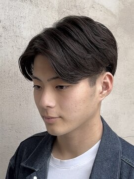 インフィニティー infinity HAIR SPACE BLOOM ニュアンスパーマ/Cカールパーマ/センターパート/ メンズパーマ