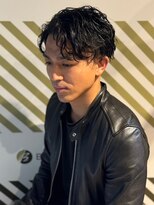 バーバーバー アカバネ(BARBER-BAR AKABANE)&nbsp;波巻きパーマ×センターパート リバースパーマ#1