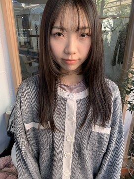 カーム(calm) ミディアムレイヤーカットストレートロングウルフカットベージュ