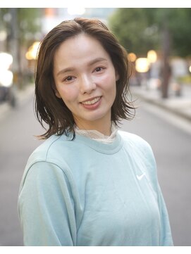 ビュートリアム 梅田(BEAUTRIUM) 外ハネロブ/シースルーバング/くびれヘア/韓国/顔周り/梅田/大阪