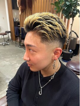 クロ(Kuro) ブリーチパーマ/ワンカールパーマ/オールバックパーマ/宇都宮