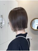 切りっぱなしボブ　髪質改善　オリーブベージュ　グレージュ