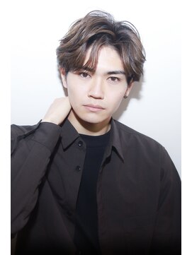 メノン 茨木店(Menon) フェザーパーマ×センターパート