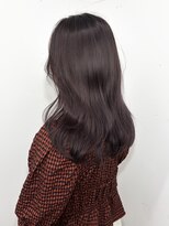 ヘアーアイストゥーレ(HAIR ICI TRE)&nbsp;大人可愛いラベンダーグレージュカラー透明感カラー担当渡辺聖